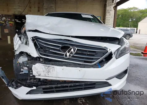 2017 Hyundai Sonata z USA, uszkodzony, nr VIN 5NPE24AF5HH494123